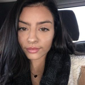 Meet your Posher, Destiny